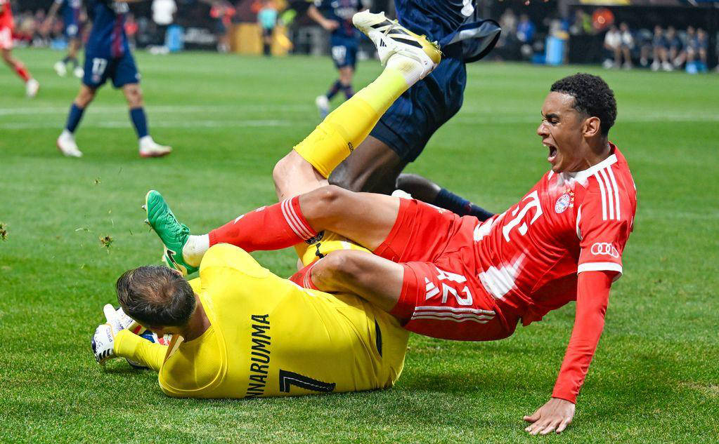 穆古鲁扎爆冷击败拜仁,出色防守引爆全场!的简单介绍 穆古鲁扎爆冷击败拜仁,出色防守引爆全场!的简单介绍