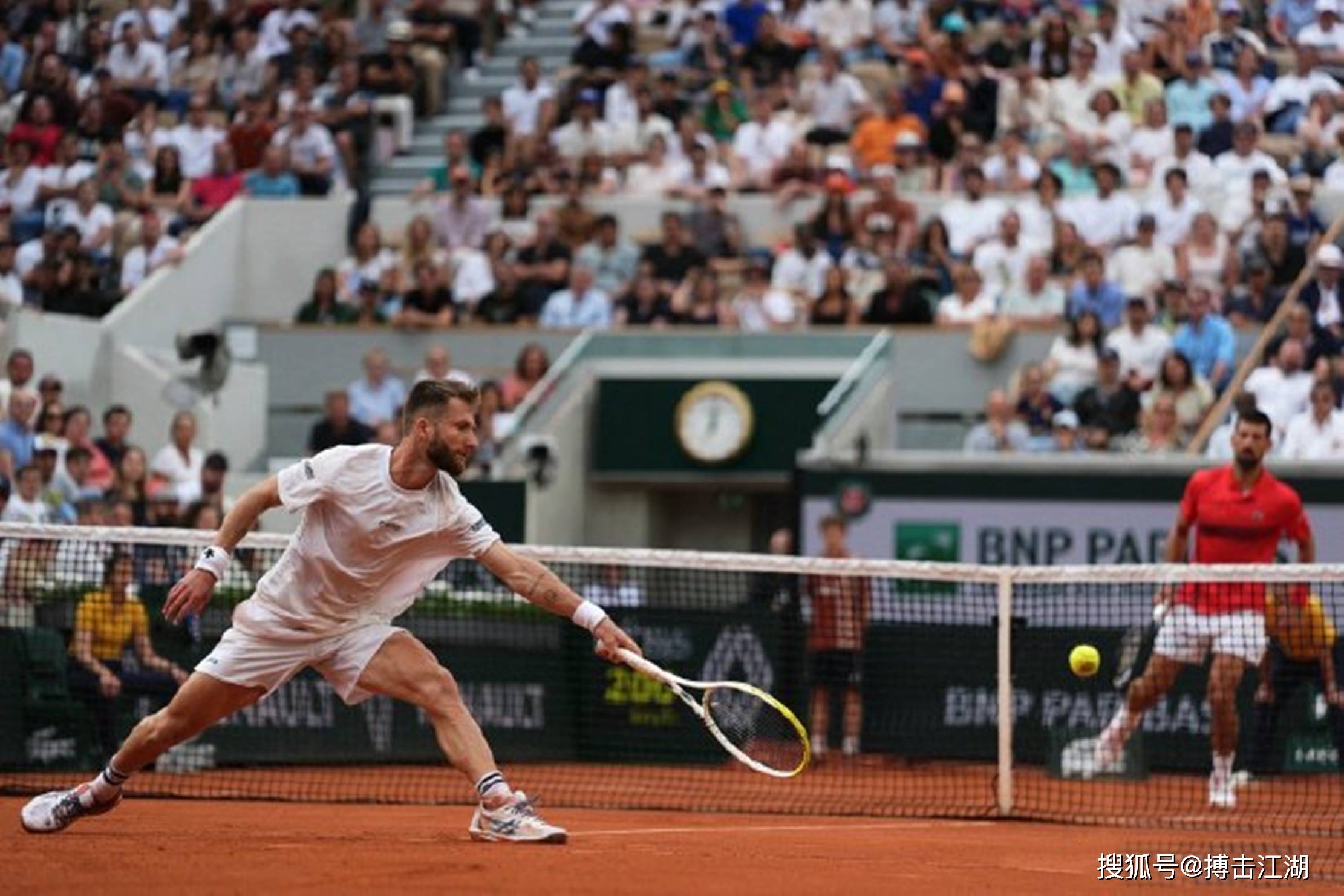 包含德约科维奇爆冷击败美国队，挺进下一轮引爆全场！的词条